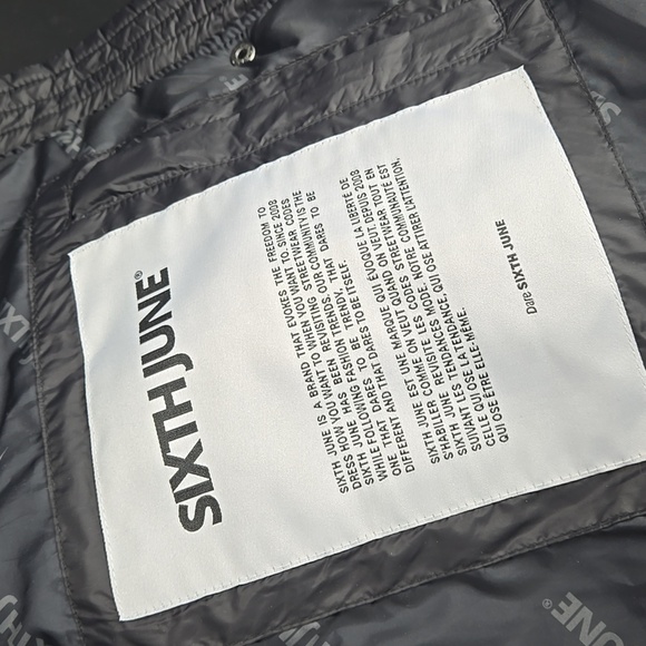 NEW Sixth June Paris Textured Puffer Jacket Hoodie in black Medium - Picture 9 of 15